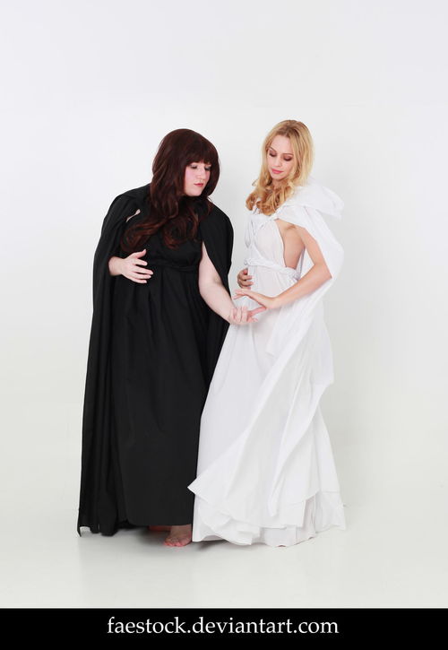 天使與惡魔 光明與黑暗碰撞的服飾藝術